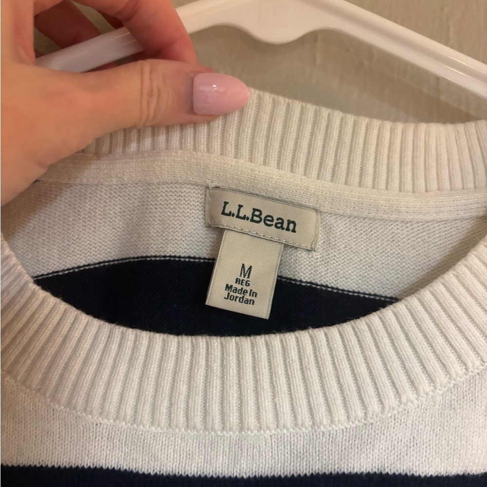 L.L. Bean Navy and White Crewneck - Picture 2 of 4